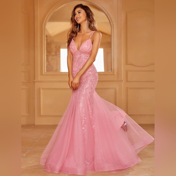 Lace Up Backless Sequin Mermaid Hem Cami Dresses - Picture 5 of 13